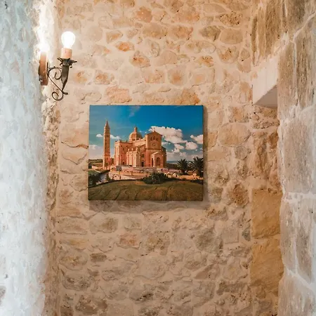 Oliva Sleeps 8 With Gym Villa Xagħra